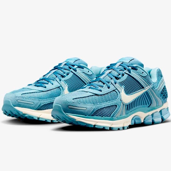 🦋 NIKE ZOOM VOMERO 5 SMOKEY BLUE 🦋